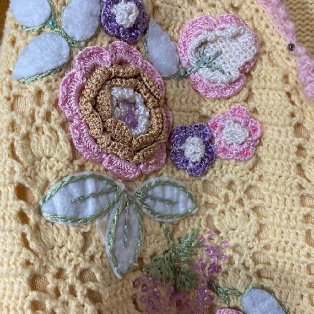 Storybook Knits “Sunshine Bouquet” Vintage Sweater, Size L - Picture 3 of 8